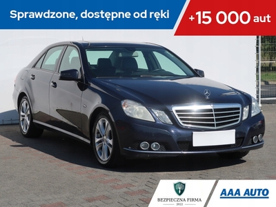 Mercedes Klasa E W212 Limuzyna 200 CDI BlueEFFICIENCY 136KM 2011