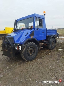 Mercedes unimog