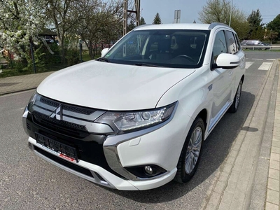 Mitsubishi Outlander III SUV PHEV Facelifting 2020 2.4 PHEV 224KM 2021