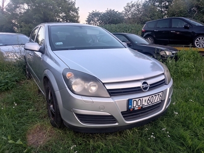 Opel Astra H HATCHBACK 5 DRZWI 1,6 BENZ ZAREJ I UBEZP PL+MAMY 4EGZ EXPUKR1500$