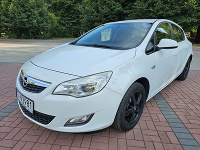 Opel Astra J 1,4 16v 87 KM Serwisowany Super Stan Zarejestrowany