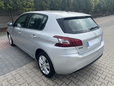 Peugeot 308 II