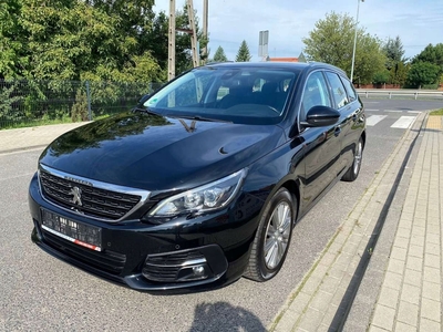 Peugeot 308 II SW Facelifting 1.2 PureTech 130KM 2019