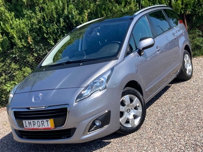 Peugeot 5008 I