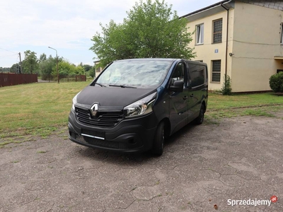 RENAULT TRAFIC 2018r