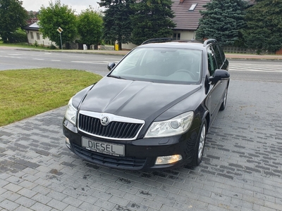 Skoda Octavia II LIFT 1.6TDi 105KM NAVI GRZANE FOTELE 2-WŁAŚCICIELI NIEMCY