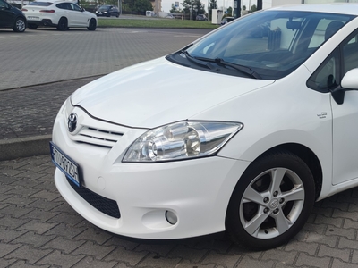 Toyota Auris I 2.0 D4D 126KM tempomat PDC alu