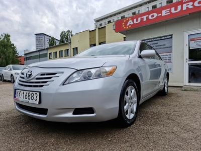 Toyota Camry VI 2.4 benz + LPG z 2016 roku, automat, zarejestrowana, ubezpieczona