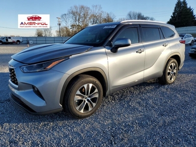 Toyota Highlander III 2021