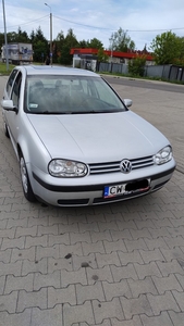 Volkswagen Golf IV 2003r. 1.6 benzyna