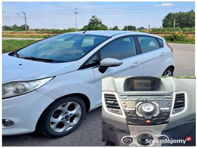 Ford fiesta gaz radio sony