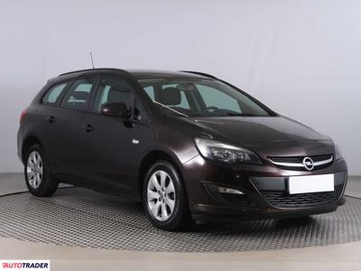 Opel Astra 1.6 113 KM 2014r. (Piaseczno)
