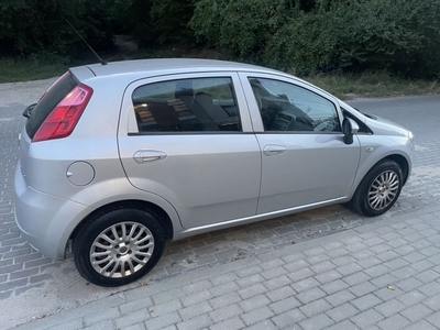 Fiat Punto Grande 1,4 8V 77KM, 2010, salonowy, serwisowany, bdb stan