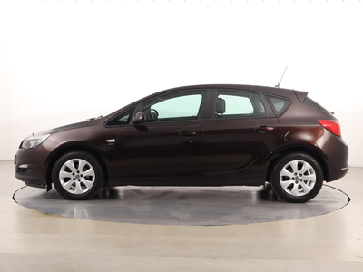 Opel Astra 2014 1.6 16V 130314km Hatchback