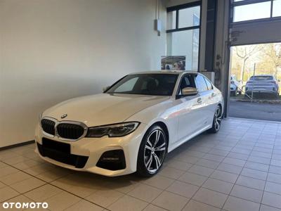 BMW Seria 3 320d xDrive MHEV M Sport sport