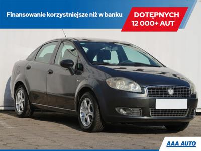 Fiat Linea Sedan 1.4 8v 77KM 2007