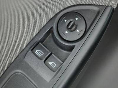 Ford Focus 2014 1.6 i 89794km ABS klimatyzacja manualna