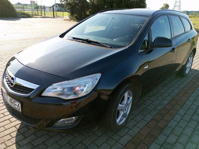 Opel Astra J Niski przebieg