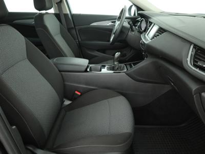 Opel Insignia 2017 1.5 Turbo 104318km ABS klimatyzacja manualna