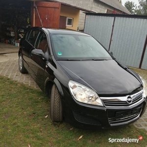 Astra limuzyna, 1.9 Tdi, klima, czarny, Fabia, corsa