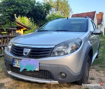 Dacia Sandero 1.6B 2010rok