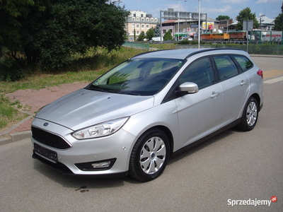 FORD FOCUS IDEALNY STAN NOWY ROZRZAD I OPONY DOBRA OPCJA