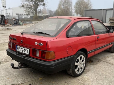 Ford Sierra 3d bez rdzy, bardzo ładny egzemplarz