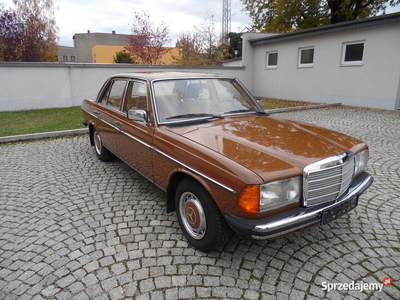 MERCEDES W123 200E 101tys.km.1982r oryginalny109km