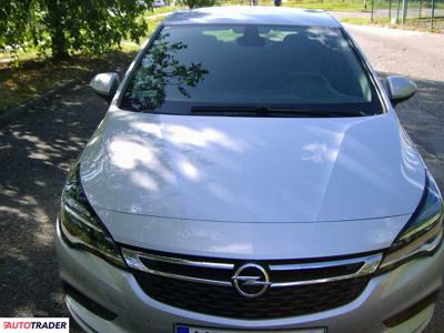 Opel Astra 1.4 benzyna 125 KM 2019r. (Warszawa)