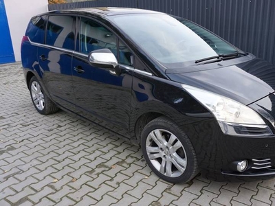 PEUGEOT 5008 2.0 HDI 150 KM - Skóry Panorama Head Up