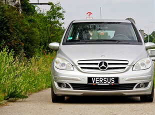 Mercedes B 180