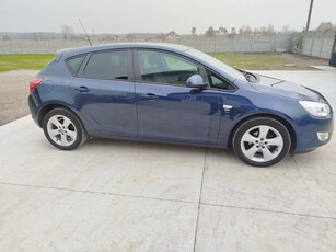 Używany Opel Astra 2011