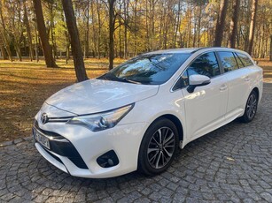 Używany Toyota Avensis 2017