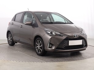 Toyota Yaris III , Salon Polska, Serwis ASO, Klima, Tempomat