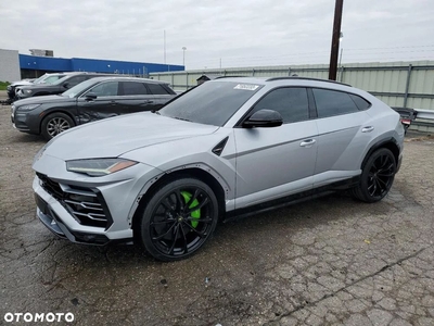 Lamborghini Urus Standard