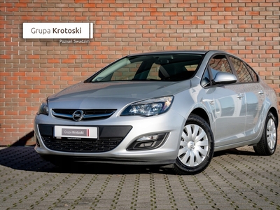 Opel Astra J Sedan 1.4 Turbo ECOTEC 140KM 2018