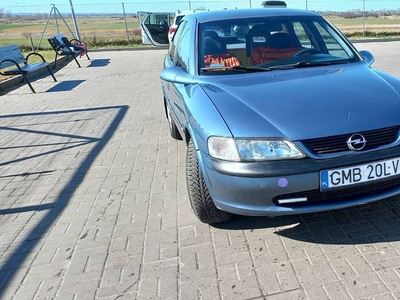 Opel Vectra 1.6 gaz