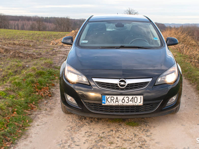 W jednej rodzinie salon PL 180 KM Euro5 + 5*Euro NCAP FV 23%