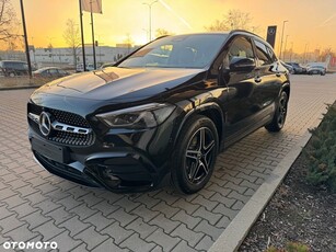 Nowy Mercedes