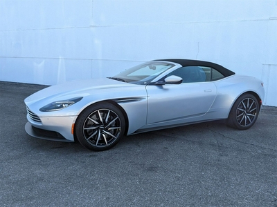 Aston Martin DB11