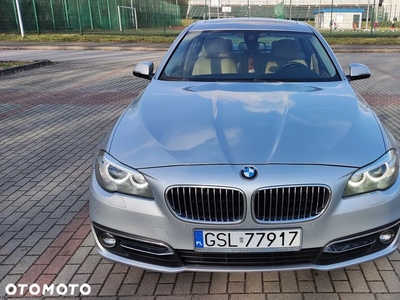 BMW Seria 5 535i xDrive Luxury Line