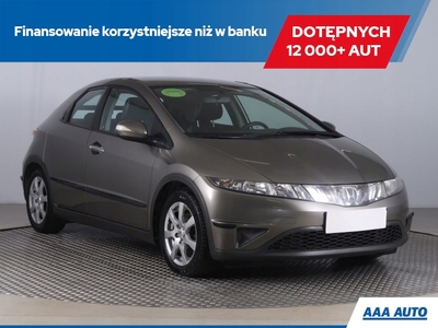 Honda Civic VIII Hatchback 3d 1.8 i-VTEC 140KM 2008