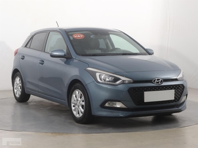 Hyundai i20 , VAT 23%, Klima, Tempomat, Parktronic