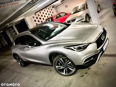 Infiniti QX30 2.0t Luxe Tech AWD 7DCT