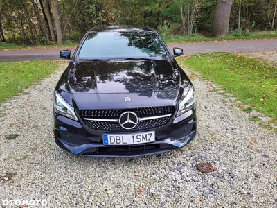 Mercedes-Benz CLA 180 AMG Line