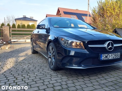 Mercedes-Benz CLA 180 d 7G-DCT