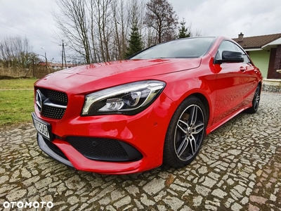 Mercedes-Benz CLA 220 4-Matic AMG Line