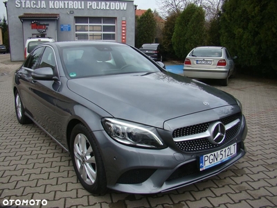 Mercedes-Benz Klasa C 300 d 9G-TRONIC