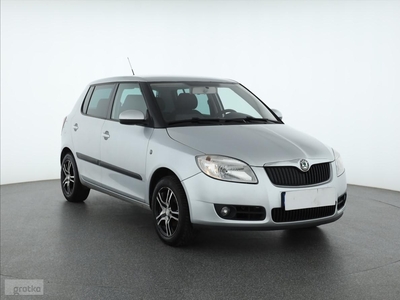 Skoda Fabia II , Klima, Tempomat, Podgrzewane siedzienia,ALU