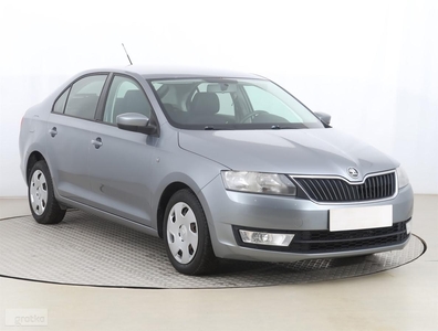 Skoda Rapid , Salon Polska, Klima, Parktronic